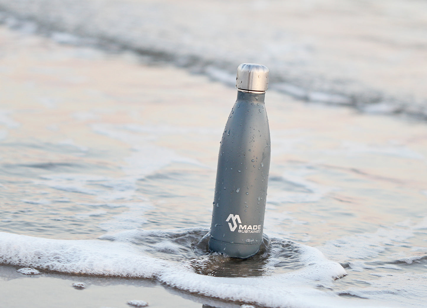 Made Sustained 500ml insulated Knight bottle Stormy Weather